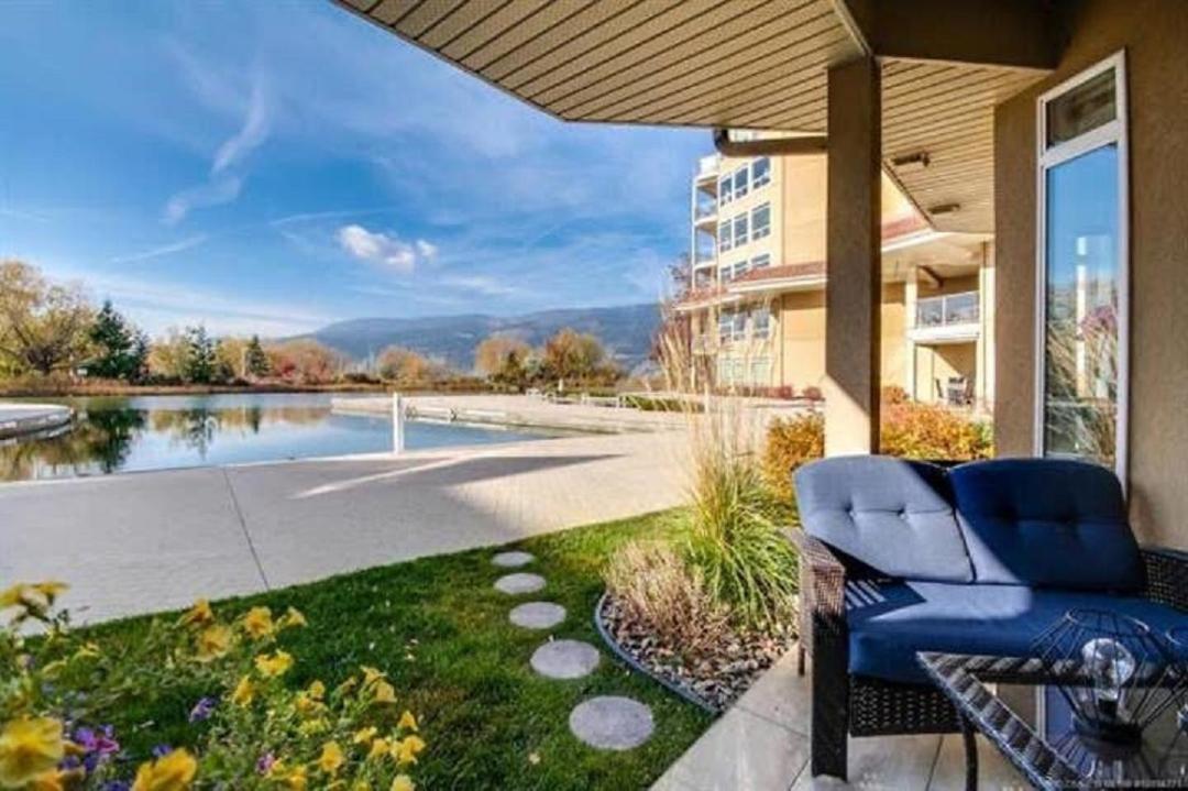 Tranquil Waterfront Condo 킬로나 외부 사진